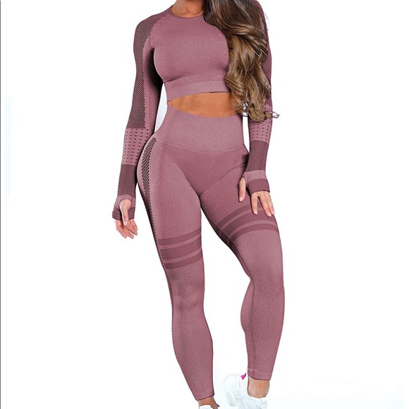 Seamless Workout Set - Picture 2 of 5